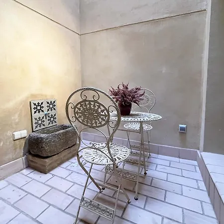 Apartment Genteel Rodrigo Caro Seville