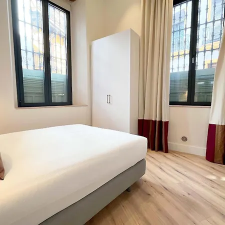 Genteel Rodrigo Caro Apartment