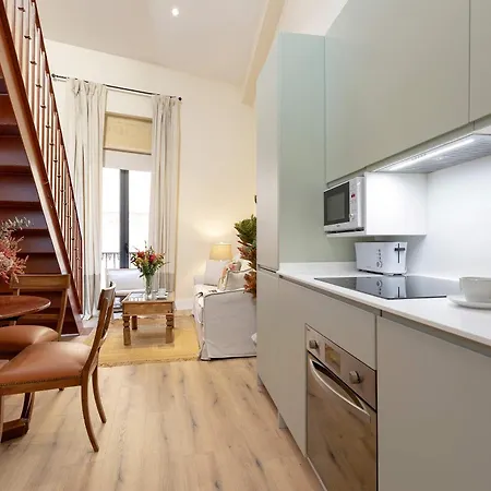 Apartment Genteel Rodrigo Caro