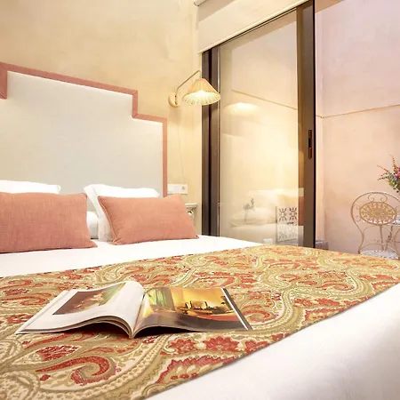 Genteel Rodrigo Caro Apartment *