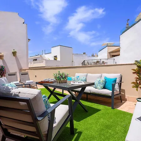 Apartment Genteel Rodrigo Caro *